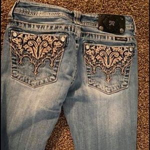 Size 27 miss me jeans